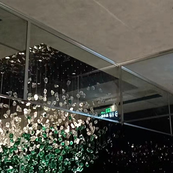 玻璃挡烟垂壁走进上海金融基地酒店项目